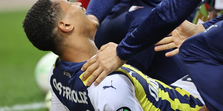 Fenerbahçe'de Oosterwolde’den kötü haber