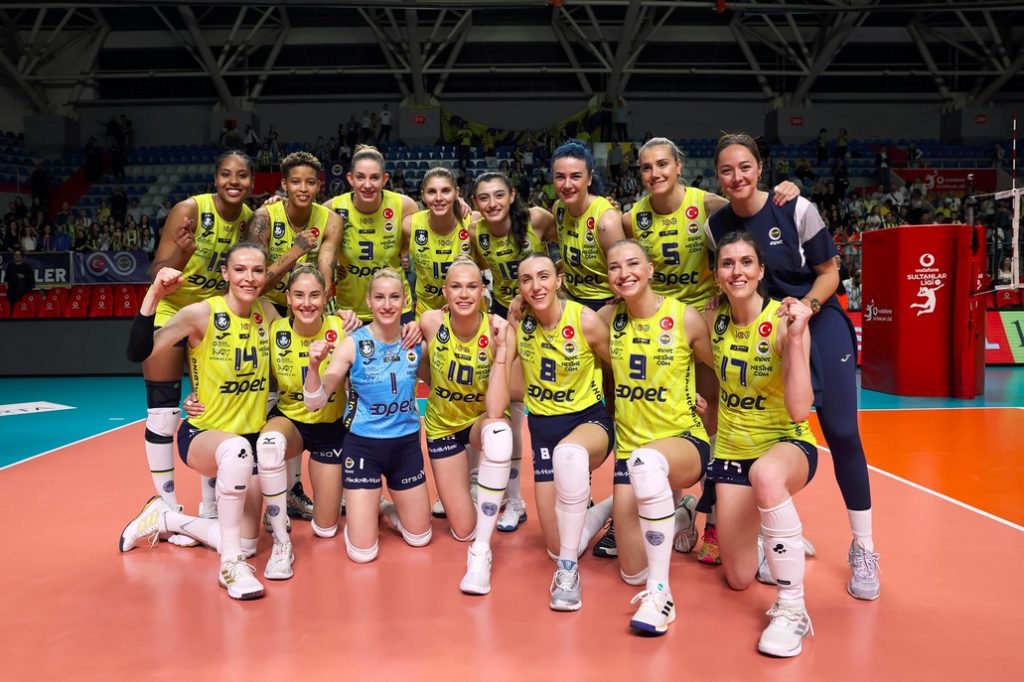Fenerbahçe Kadın Voleybol Takımı