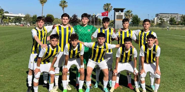 Fenerbahçe 16 Yaş Altı Futbol Takımı