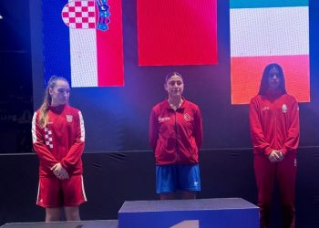 Fenerbahçeli millî boksörümüz Buse Nur Yazan, Avrupa Şampiyonu oldu