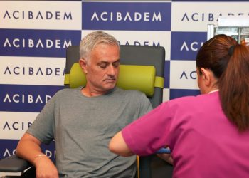 Fenerbahçe'de sağlık kontrolleri başladı