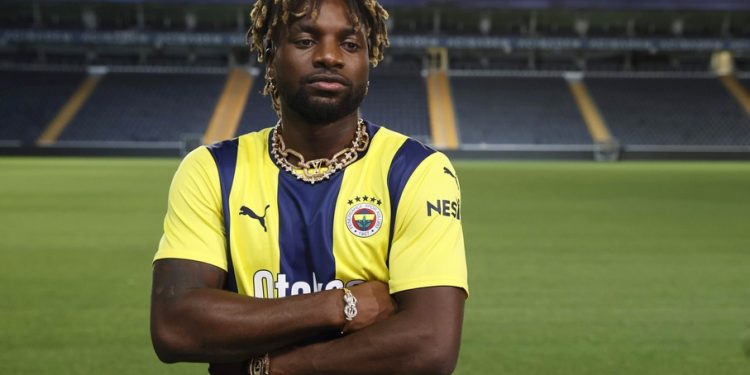 Allan Saint-Maximin Fenerbahçe'de