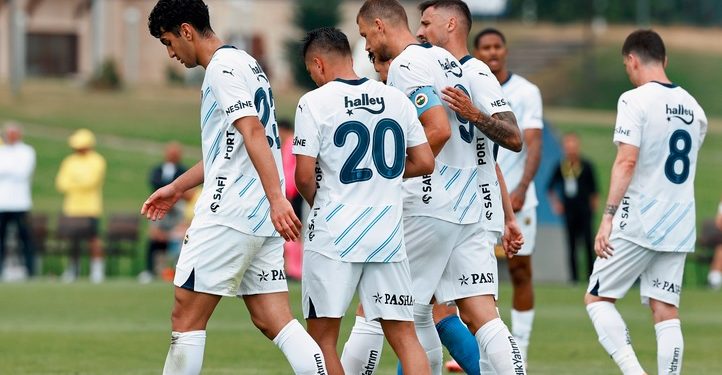 Fenerbahçe Futbol Takımı