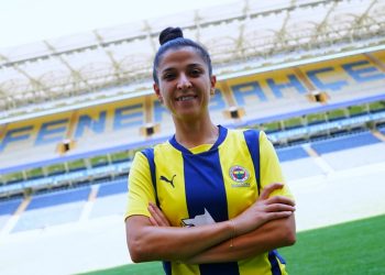 Ümran Özev Fenerbahçe Petrol Ofisi'nde