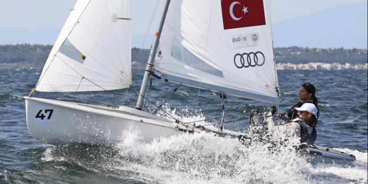 Yelkencilerimiz Medine Havva Tatlıcan ve Lütfi Çelepöven, Avrupa Şampiyonası’nda üçüncü oldu
