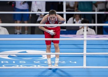 Dünya ve Avrupa Şampiyonu mili boksörümüz Buse Naz Çakıroğlu