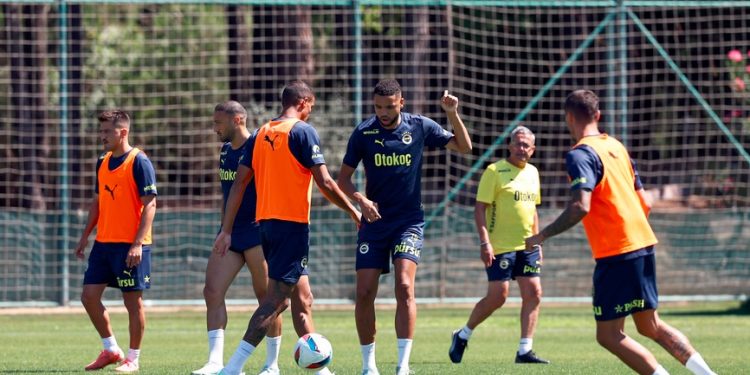 Fenerbahçe'de Göztepe maçının hazırlıkları başladı