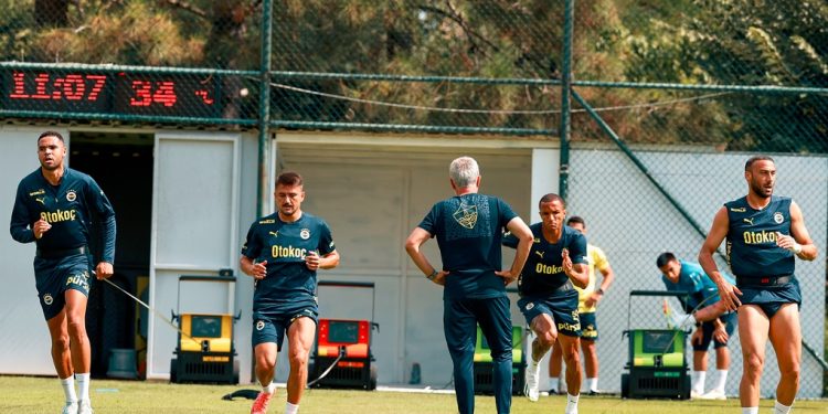 Fenerbahçe'de Alanyaspor maçı hazırlıkları başladı