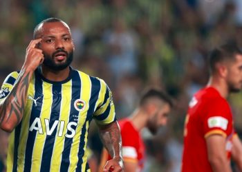 Fenerbahçe'de João Pedro ile yollar ayrıldı