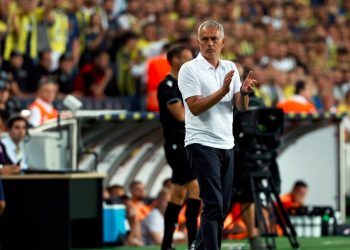 Fenerbahçe Teknik Direktörü Jose Mourinho