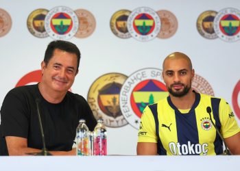 Sofyan Amrabat Fenerbahçe'de