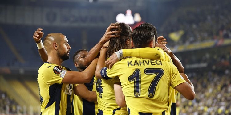 Fenerbahçe Futbol Takımı