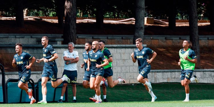 Fenerbahçe'de Galatasaray maçı hazırlıkları başladı