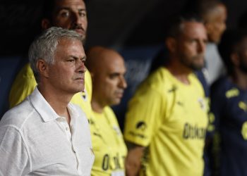 Fenerbahçe Teknik Direktörü Jose Mourinho