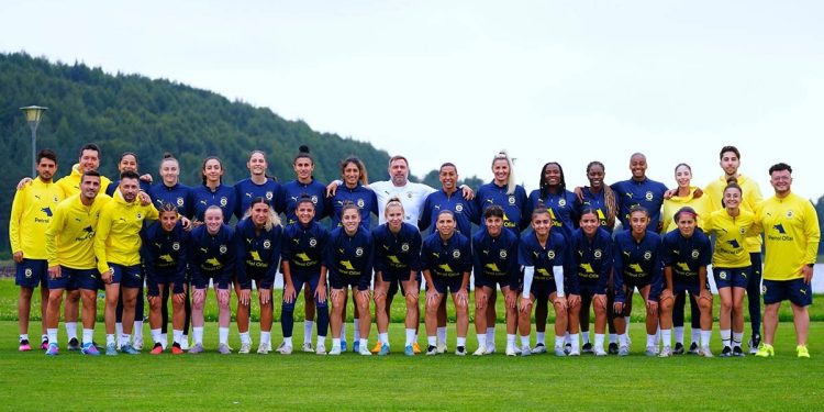 Fenerbahçe Kadın Futbol Takımı