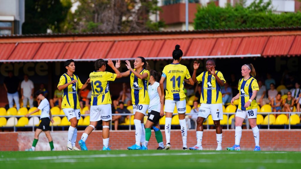 Fenerbahçe Kadın Futbol Takımı