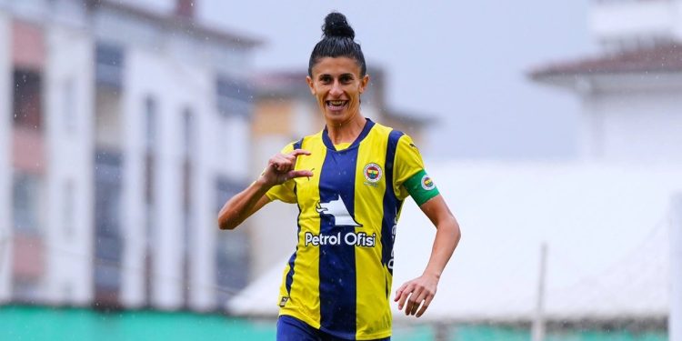 Fenerbahçe Kadın Futbol Takımı