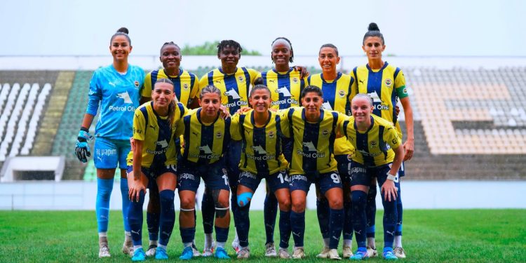 Fenerbahçe Kadın Futbol Takımı