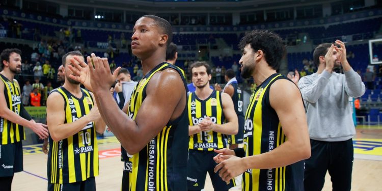 Fenerbahçe Erkek Basketbol Takımımız