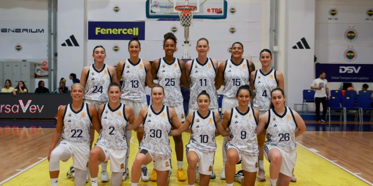 Fenerbahçe Kadın Basketbol Takımı