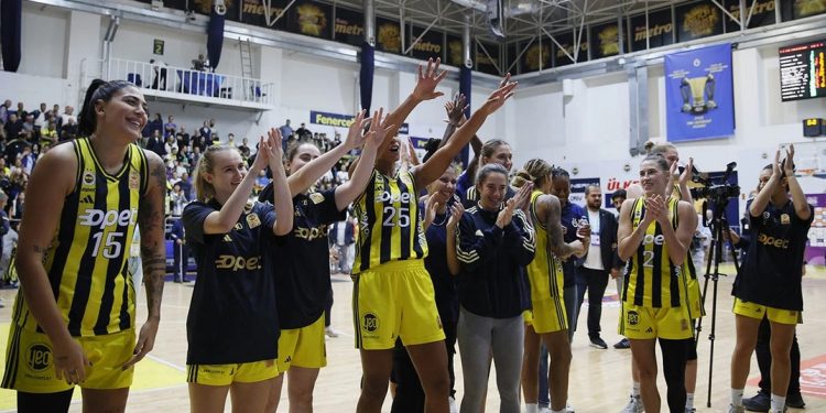 Fenerbahçe Kadın Basketbol Takımı