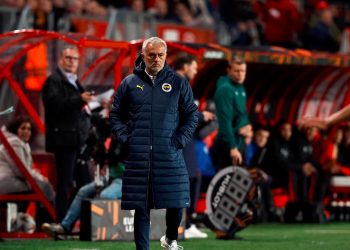 Fenerbahçe Teknik Direktörü Jose Mourinho