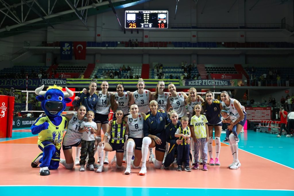 Fenerbahçe Kadın Voleybol Takımı