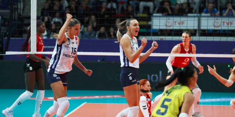 Fenerbahçe Kadın Voleybol Takımı