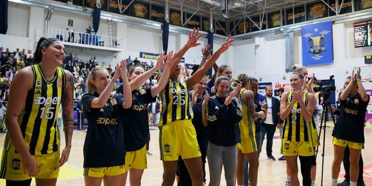 Fenerbahçe Kadın Basketbol Takımı