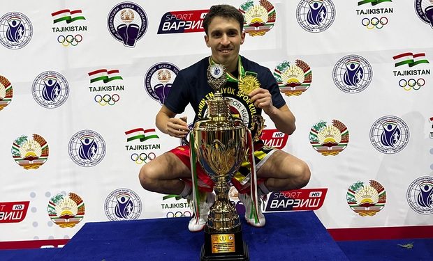 Fenerbahçeli Olimpik boksörümüz Samet Gümüş