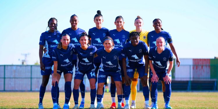 Fenerbahçe Kadın Futbol Takımı