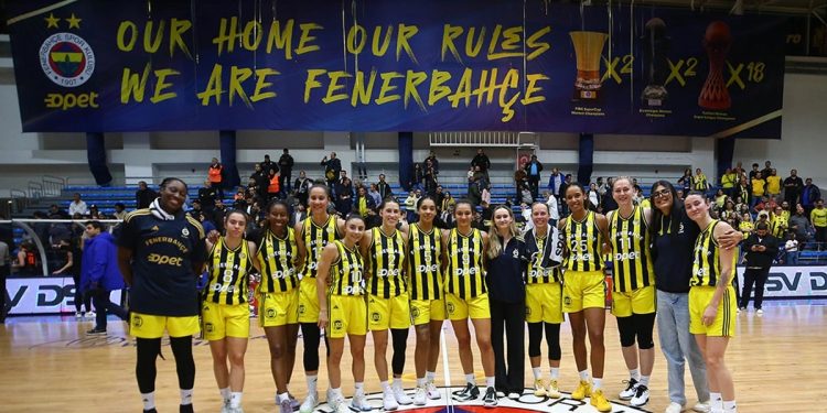 Fenerbahçe Kadın Basketbol Takımı