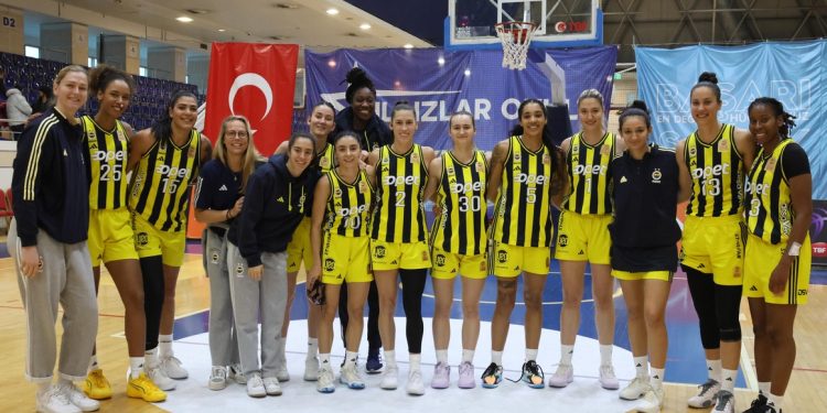 Fenerbahçe Kadın Basketbol Takımı