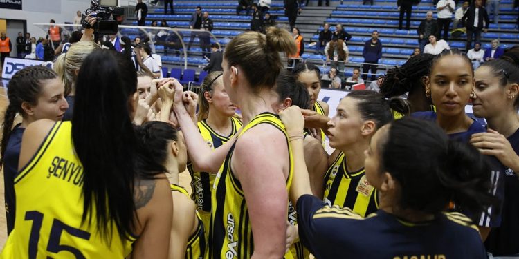 Fenerbahçe Kadın Basketbol Takımı