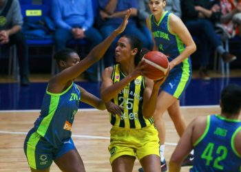 Fenerbahçe Opet - ZVVZ USK Praha