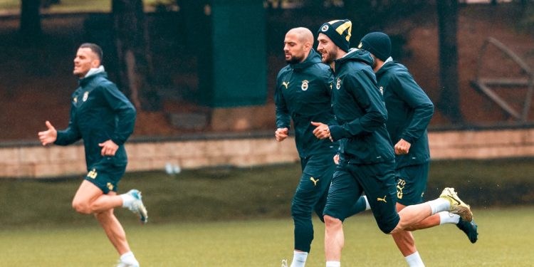 Fenerbahçe'de Beşiktaş maçı hazırlıkları başladı