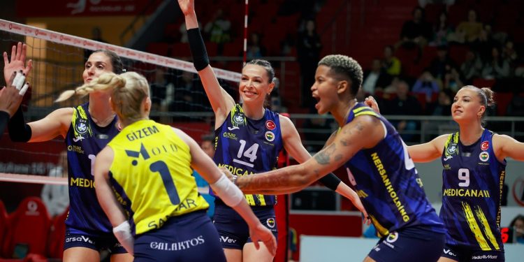 Fenerbahçe Kadın Voleybol Takımı
