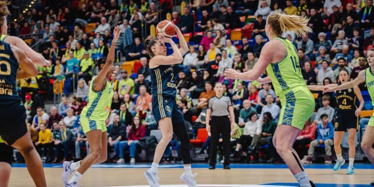 ZVVZ USK Praha - Fenerbahçe Opet