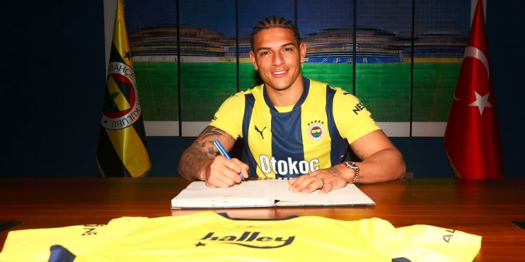 Diego Carlos Fenerbahçe'de