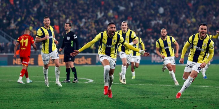 Fenerbahçe Futbol Takımı