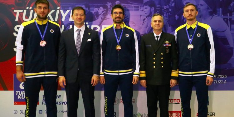 Kürekçilerimizden Türkiye Salon Şampiyonası'nda 6 şampiyonluk