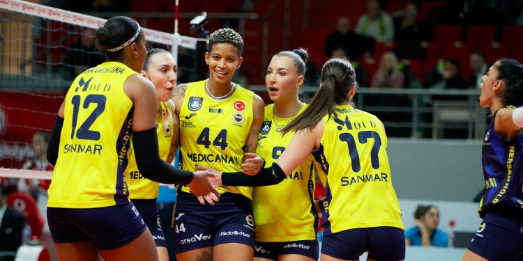 Fenerbahçe Kadın Voleybol Takımı