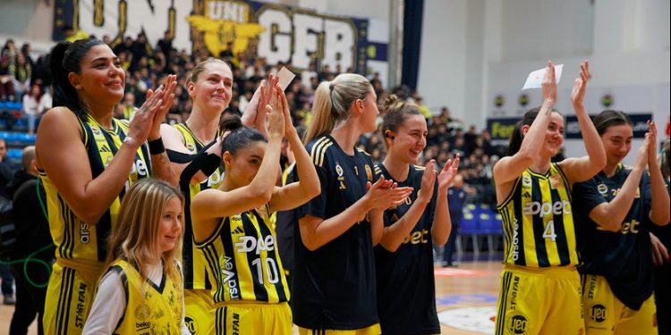 Fenerbahçe Kadın Basketbol Takımı
