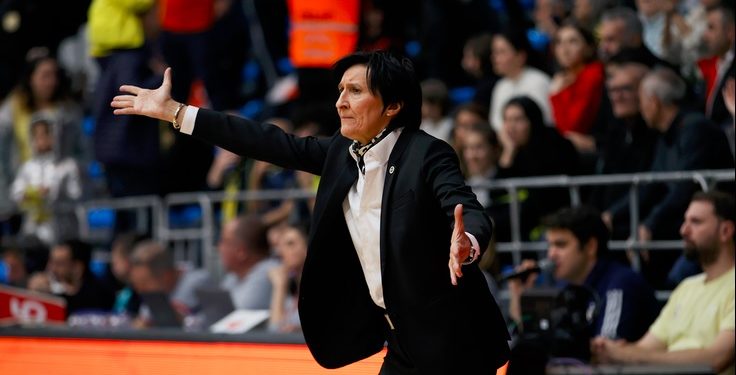 Fenerbahçe Kadın Basketbol Takımı Başantrenörü Valérie Garnier