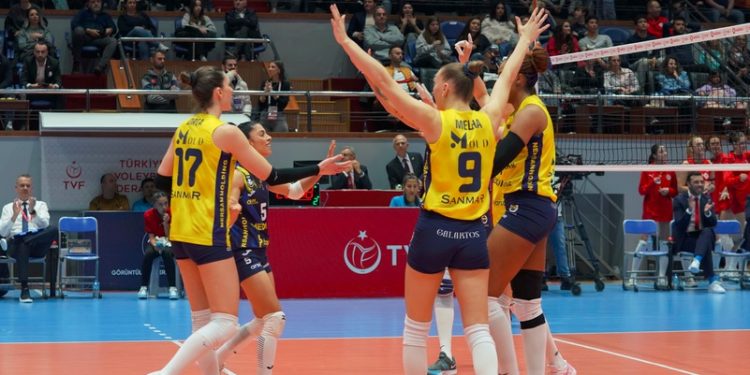 Fenerbahçe Kadın Voleybol Takımı