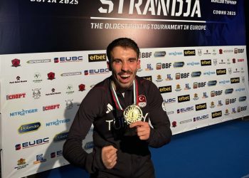 Fenerbahçeli Olimpik boksörümüz Samet Gümüş