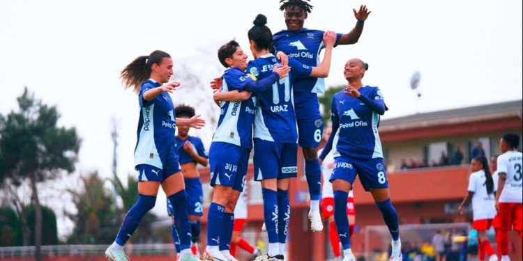 Fenerbahçe Kadın Futbol Takımı