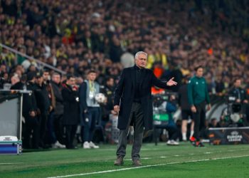 Fenerbahçe Teknik Direktörü Jose Mourinho