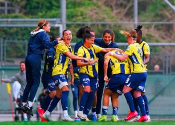 Fenerbahçe Kadın Futbol Takımı