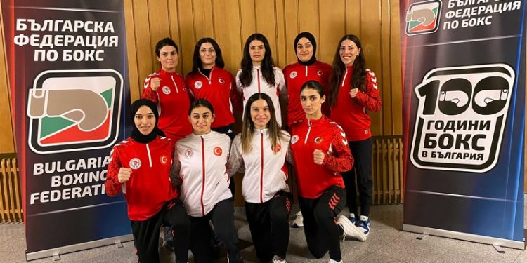 Uluslararası Strandja Boks Turnuvası'nda 6 boksörümüz bronz madalyanın sahibi oldu